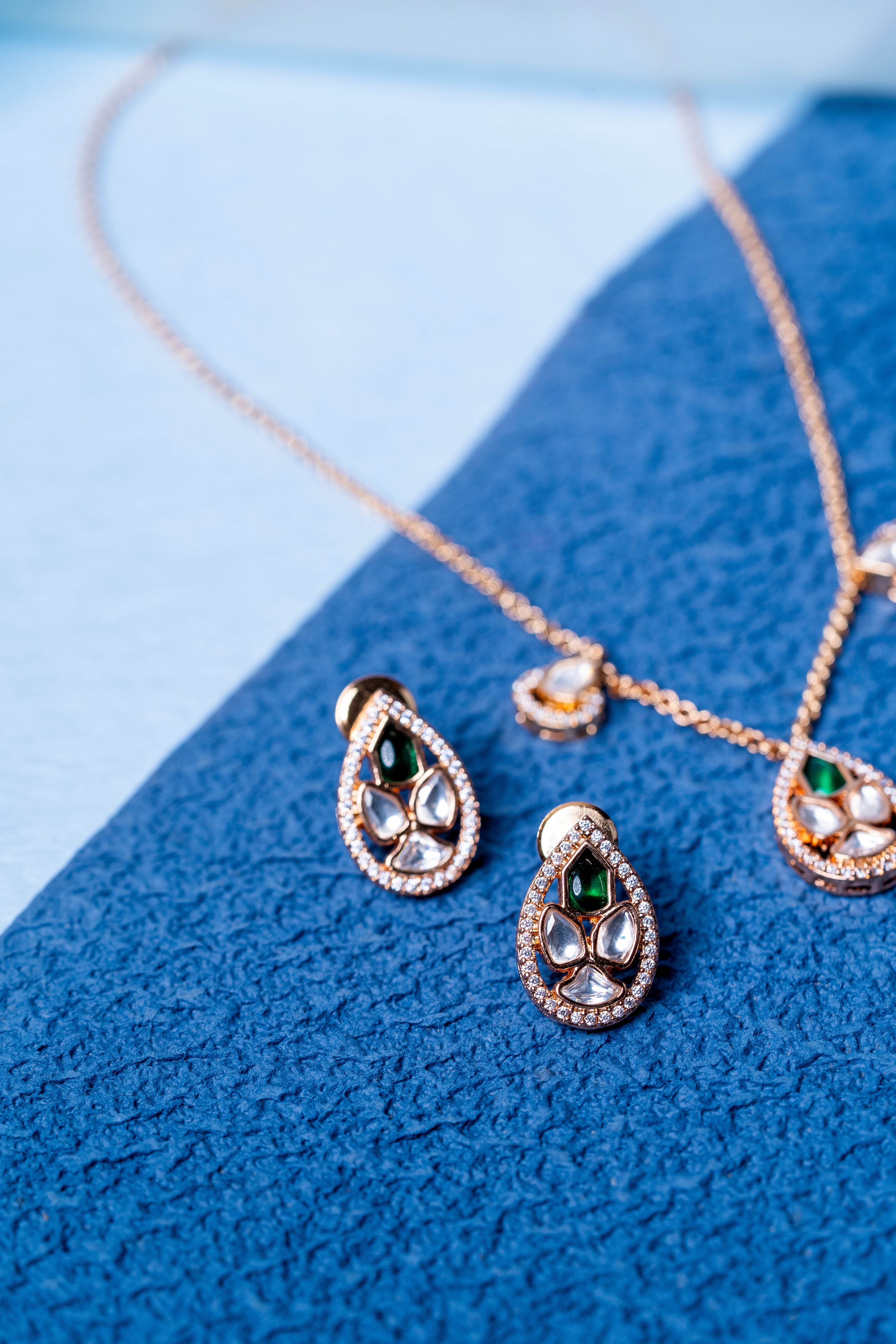 The Emerald Drop Bridal Set - KraftKarat