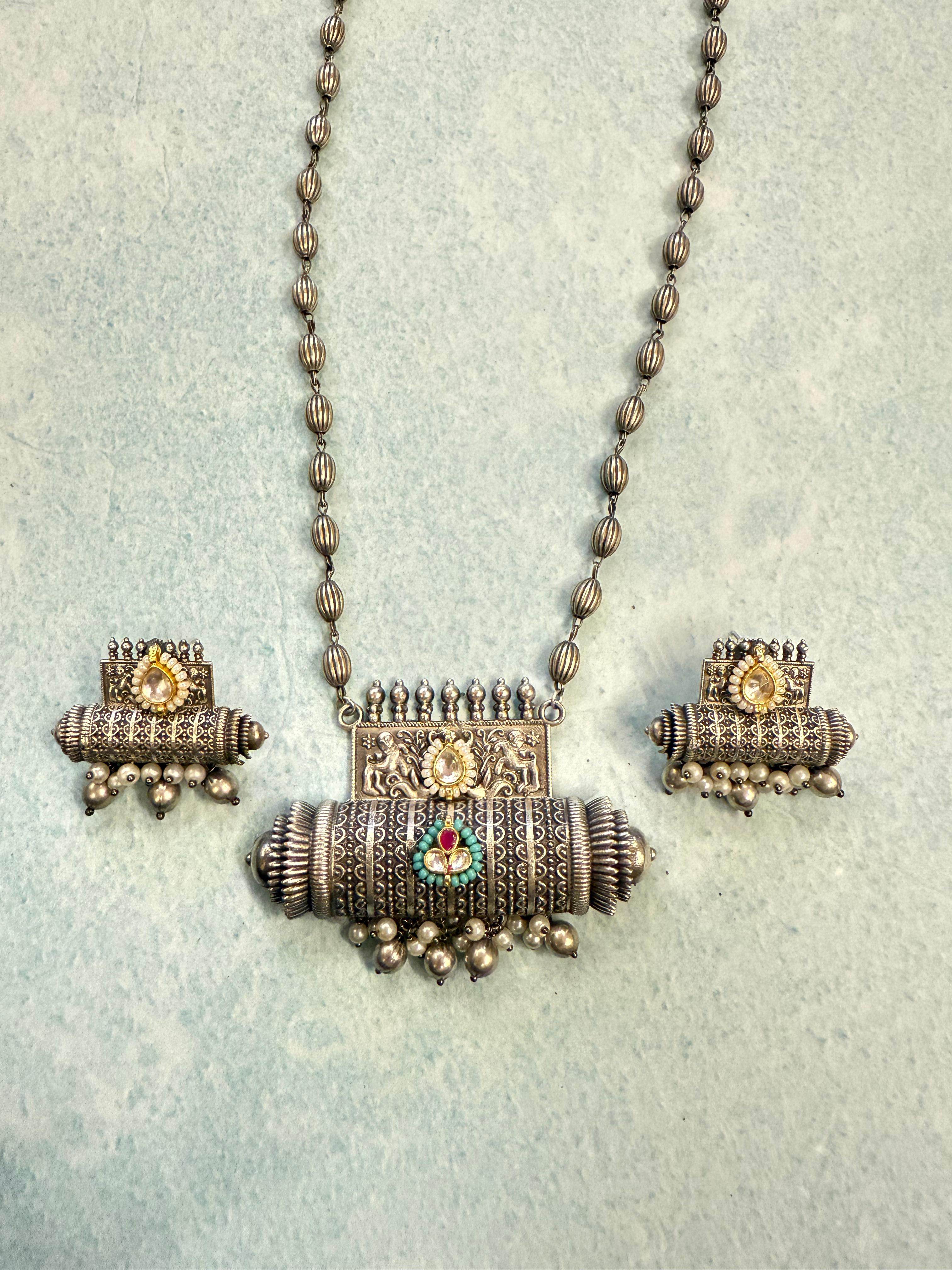 German Silver Oxidized Tribal Necklace Set - KraftKarat