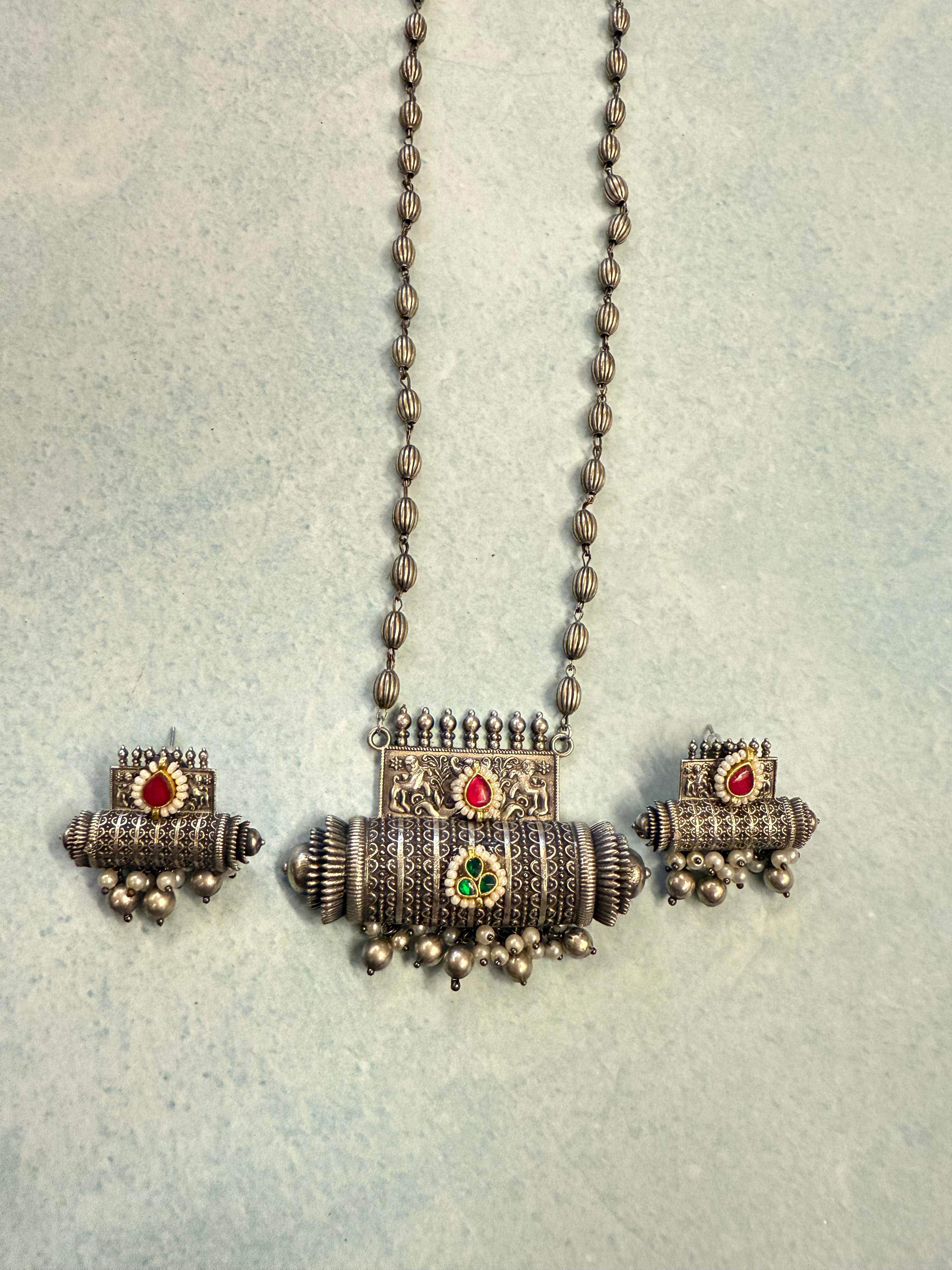 German Silver Oxidized Tribal Necklace Set - KraftKarat