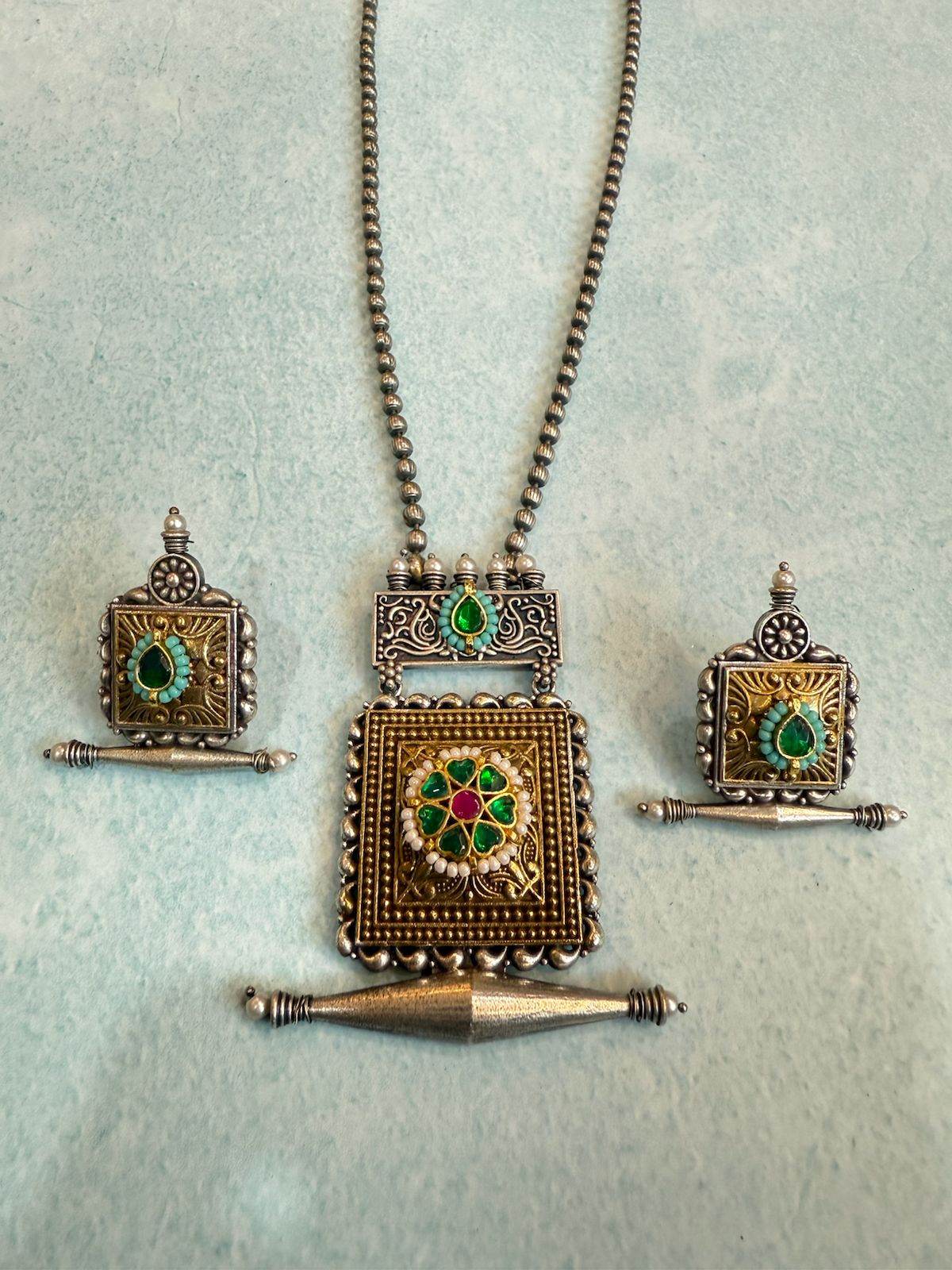 Green Square Necklace Set - KraftKarat